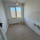 1 Decembrie 1918, la 5 minute metrou, pe Theodor Pallady, stradal